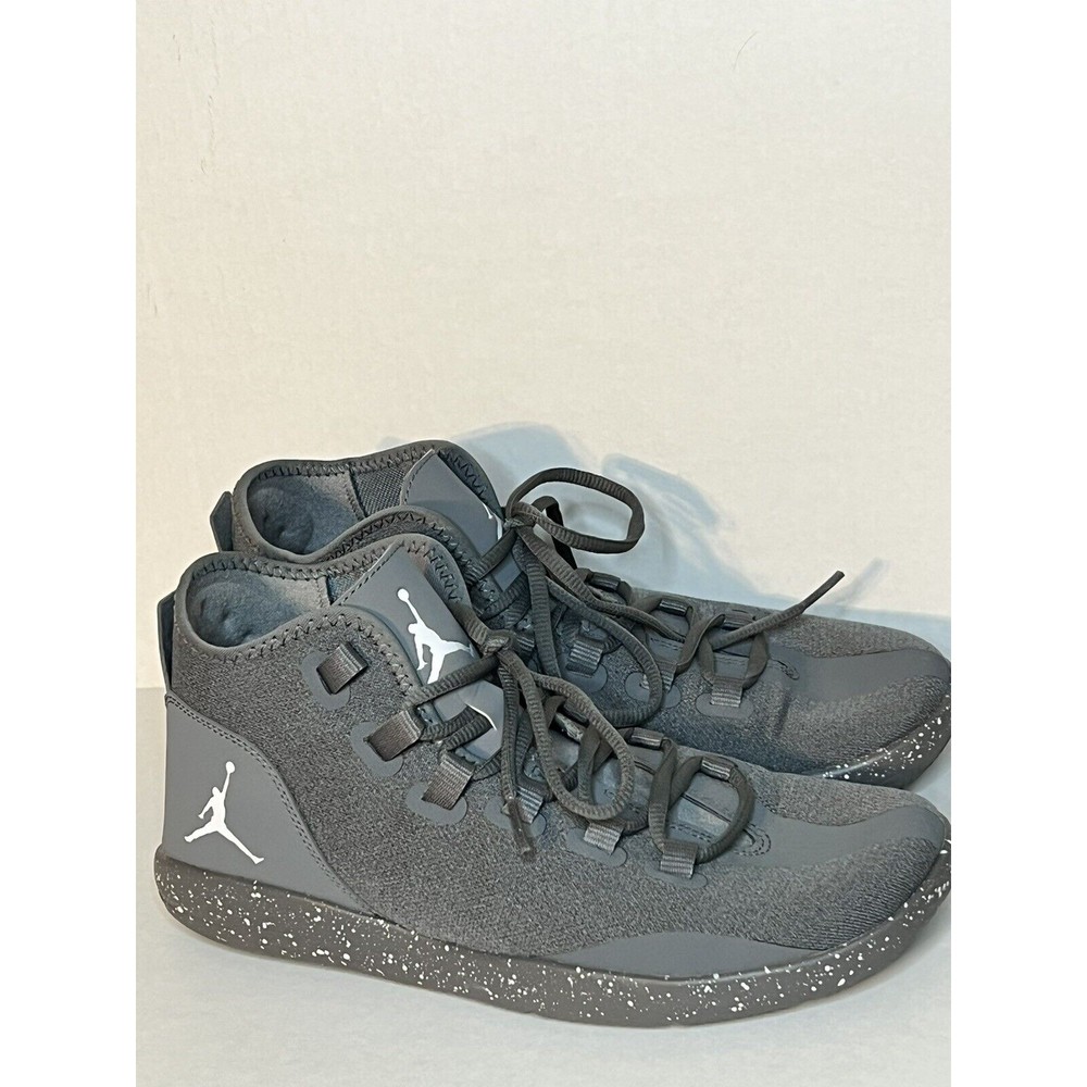 Nike Jordan Reveal Gray 834064-002. Size 9 New Without Box